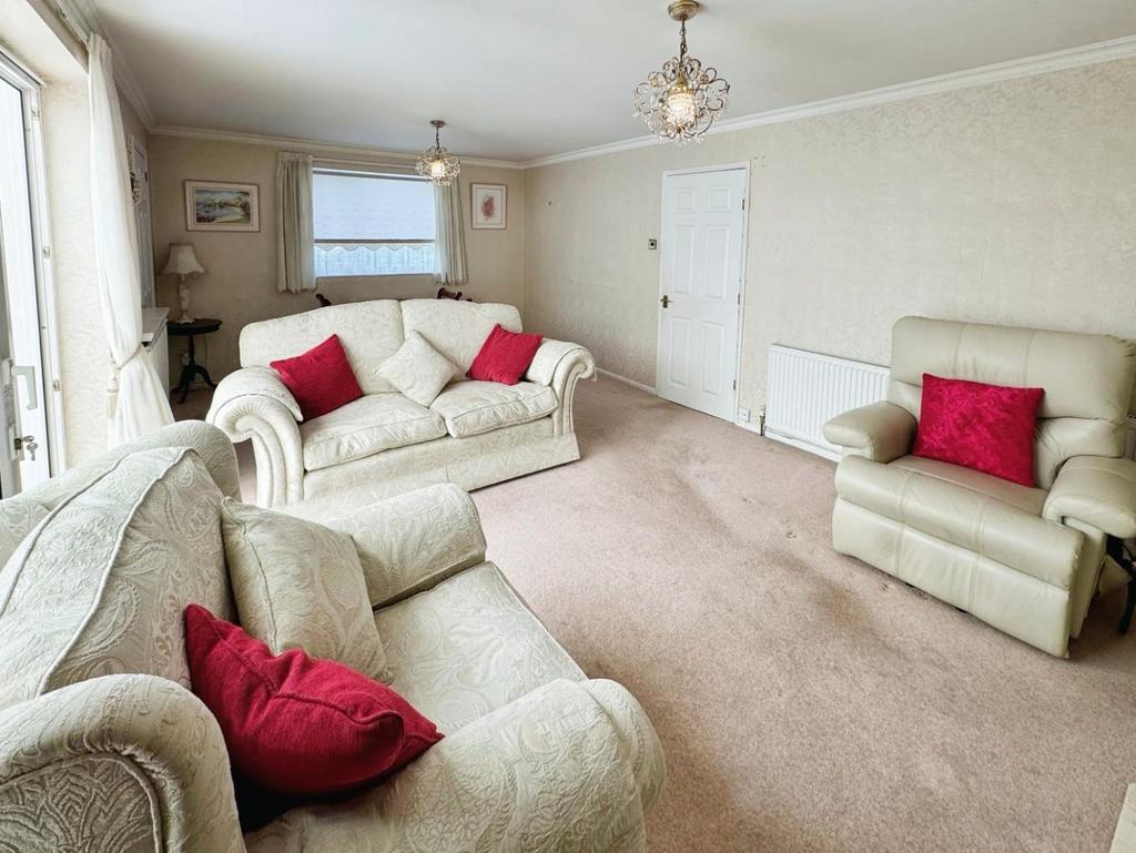 8ac1a89b-Living.jpg