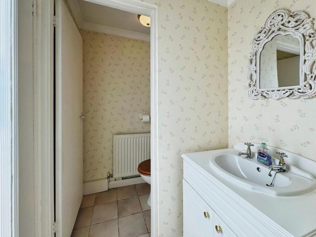 3bd7f4e4-Downstairs 20 WC.jpg