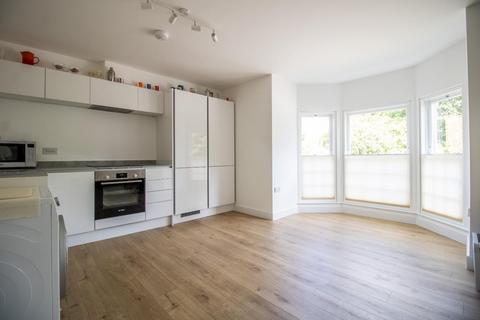 1 bedroom apartment for sale, Barton Road, Cambridge