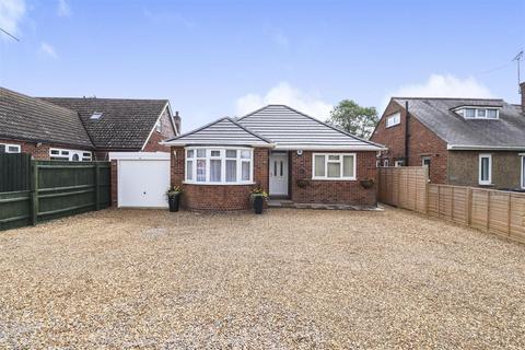 3 bedroom detached bungalow for sale, Rushden Road, Wymington NN10