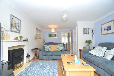 3 bedroom semi-detached house for sale, Osborne Heights, East Cowes