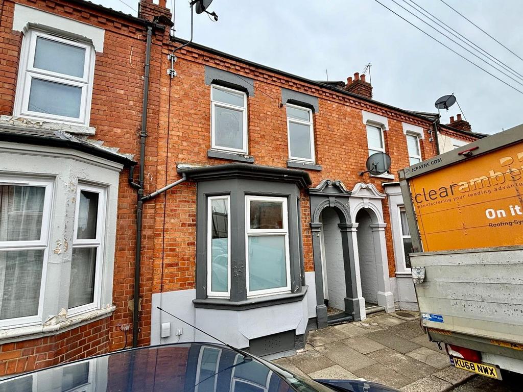 Wycliffe Road, Abington, Northampton NN1 3 bed terraced house for sale