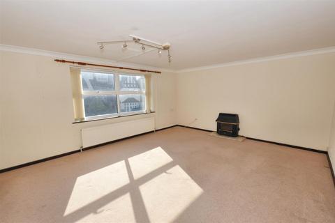 2 bedroom flat for sale, Montague Road, Sheringham