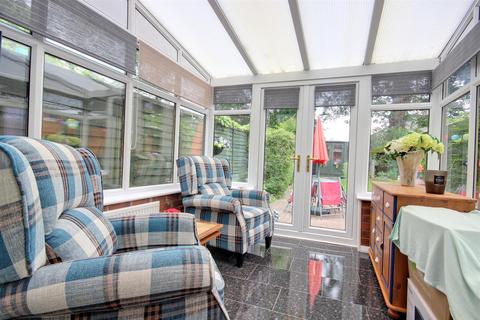 3 bedroom semi-detached house for sale, Arncliffe Way, Cottingham