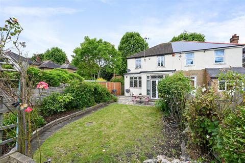 26 Manor Lane, Sutton, SM1 4AR