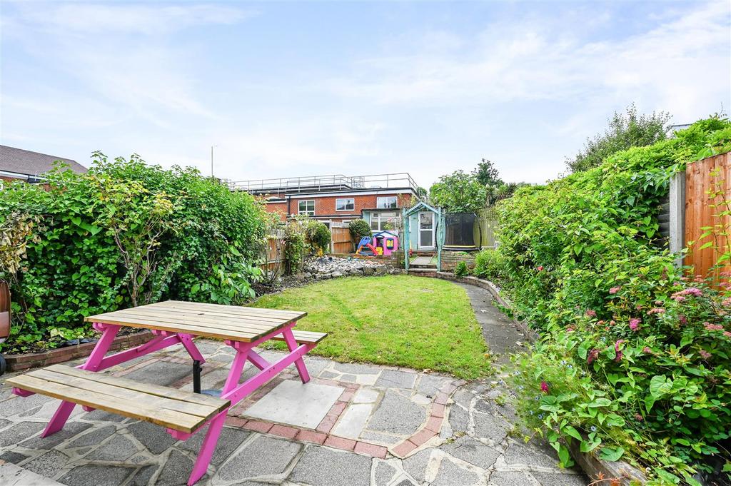 WH - 26 Manor Lane - Garden1 (1).jpg