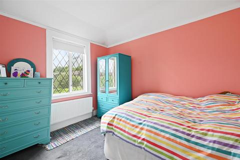 26 Manor Lane, Sutton, SM1 4AR