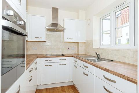 1 bedroom retirement property for sale, Southey Road, Worthing, BN11 3HT