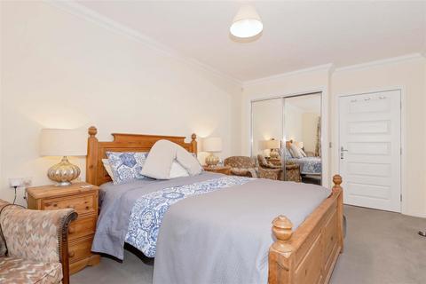 1 bedroom retirement property for sale, Southey Road, Worthing, BN11 3HT