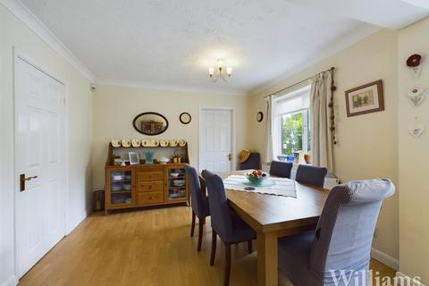 3 bedroom detached house for sale, Green End Street, Aston Clinton HP22