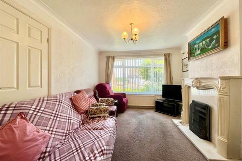 3 bedroom semi-detached house for sale, Cherwell Croft, Garforth, Leeds