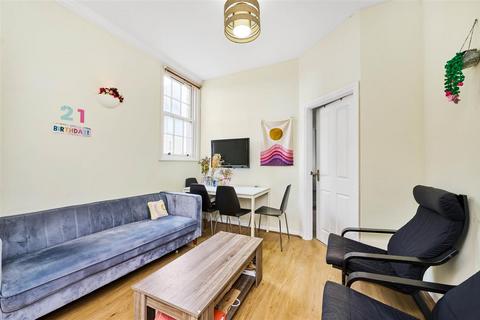 4 bedroom apartment to rent, 32 Coin Street, London SE1