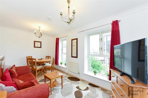 2 bedroom apartment for sale, North Lodge, Wesley avenue, London, E16