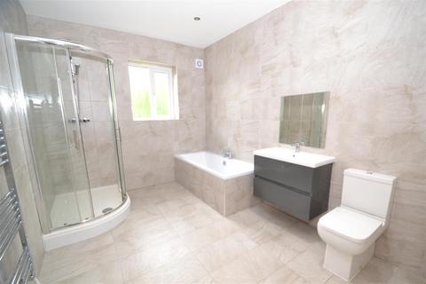 4 bedroom detached house for sale, Old Cottage Close, Hipperholme, Halifax