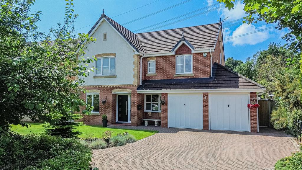 Walsingham Drive, Runcorn WA7 5 bed detached house for sale £500,000