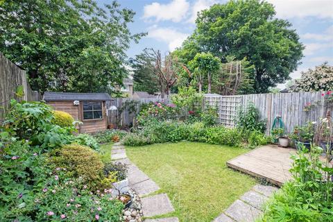8 Carroll Close, Poole, BH12 1PL