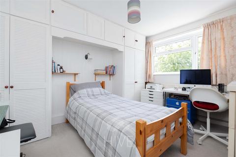 8 Carroll Close, Poole, BH12 1PL