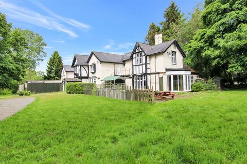 6 bedroom detached house for sale, Moortown Road, Nettleton, Market Rasen LN7