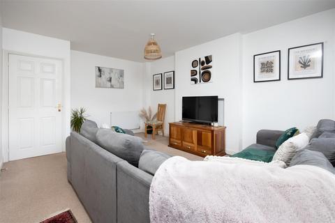 11 Cottles Barton, Staverton, Trowbridge, BA14 6FB