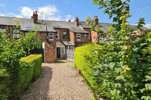 2 bedroom house to rent, Hawthorn Street, Wilmslow, Cheshire
