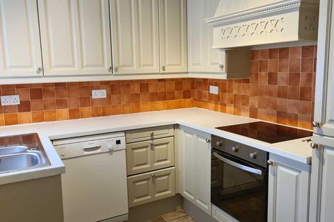 2 bedroom house to rent, Hawthorn Street, Wilmslow, Cheshire