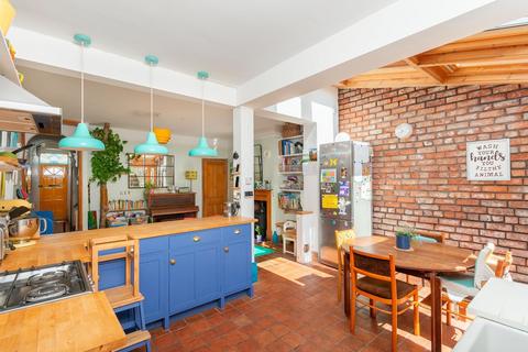 41 Eldon Terrace, Bristol, BS3 4PA