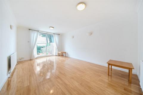 3 bedroom terraced house for sale, Aspen Drive, Wembley