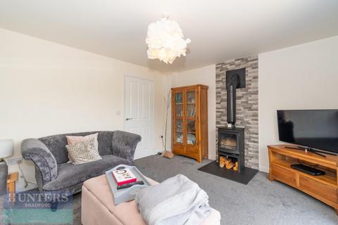 3 bedroom semi-detached house for sale, Beck Bridge Lane Allerton, Bradford, West Yorkshire, BD15 8HE