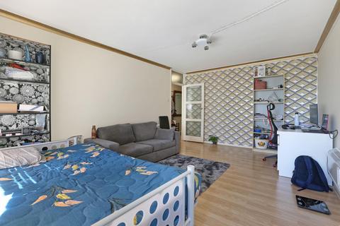 2 bedroom flat for sale, Honor Oak Road, London