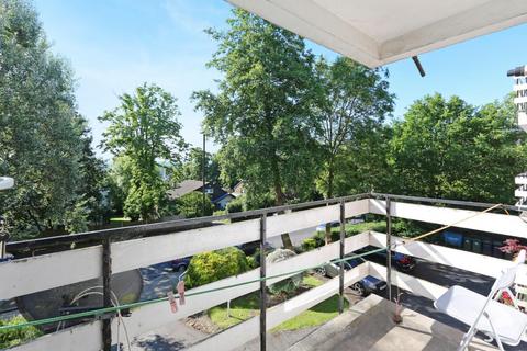 2 bedroom flat for sale, Honor Oak Road, London