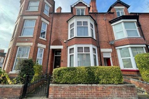 6 bedroom terraced house to rent, Queens Road, Leicester