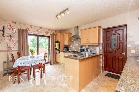 3 bedroom semi-detached bungalow for sale, The Asshawes, Heath Charnock, Chorley