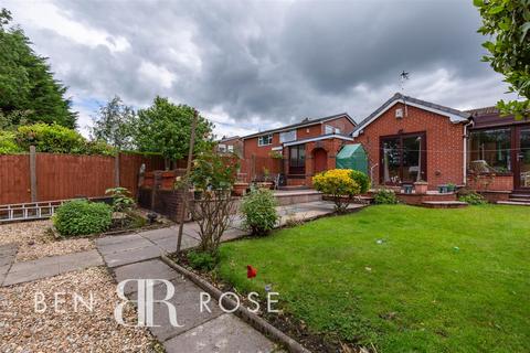 3 bedroom semi-detached bungalow for sale, The Asshawes, Heath Charnock, Chorley