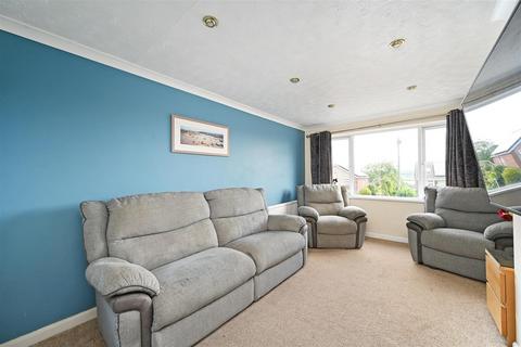 3 bedroom semi-detached house for sale, Shakespeare Crescent, Dronfield