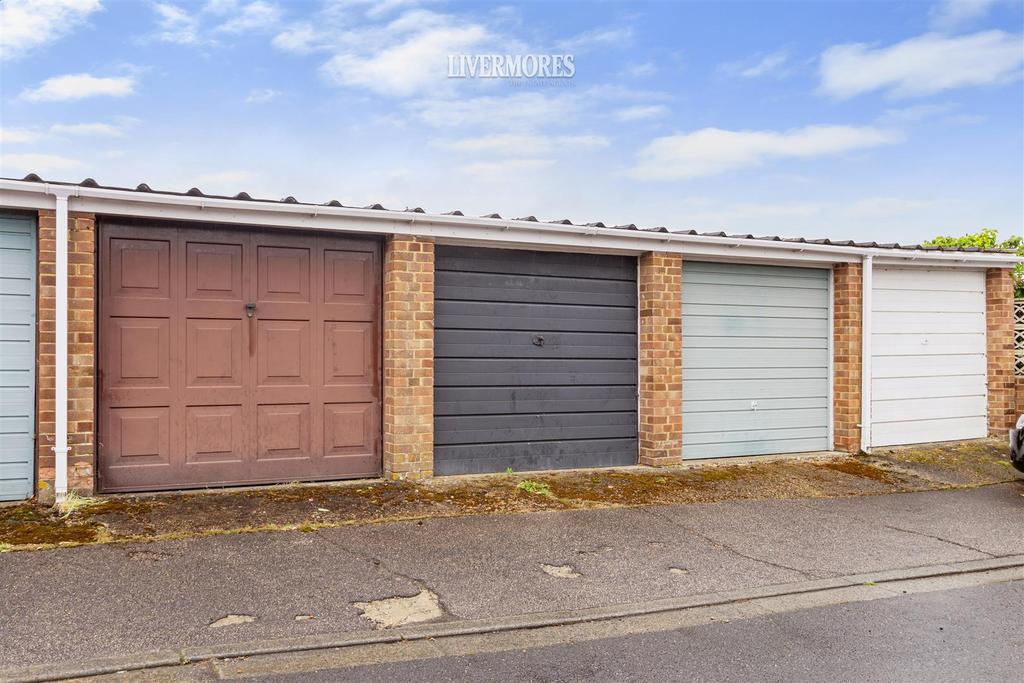 Garage En-Bloc