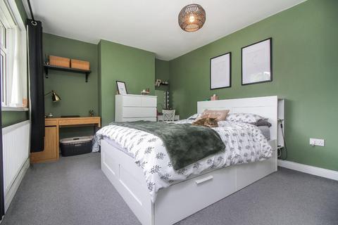 3 bedroom semi-detached house for sale, Oak Avenue, Gateshead