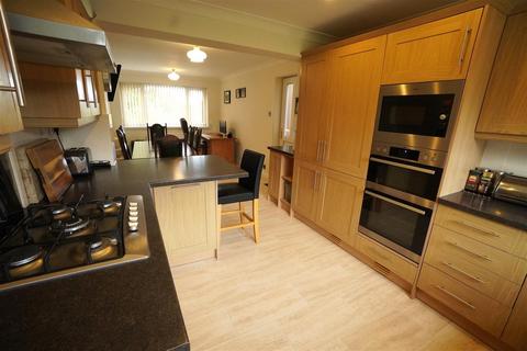 4 bedroom link detached house for sale, Canal Side West, Newport, Brough