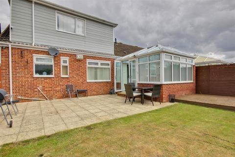 4 bedroom semi-detached bungalow for sale, Well Lane, Willerby, Hull