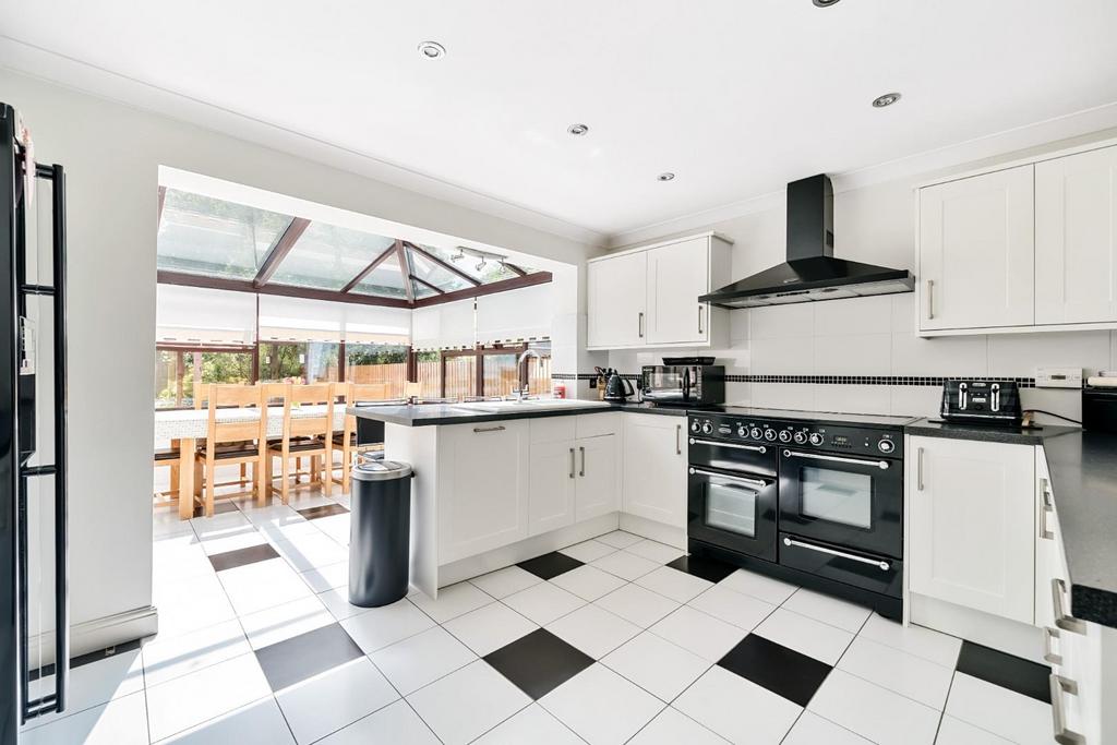Rochester Road, Aylesford 4 bed detached house for sale £850,000