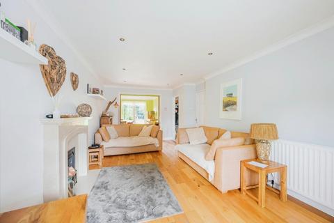 11 Rufford, Tamworth, B79 7UT