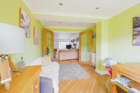 11 Rufford, Tamworth, B79 7UT