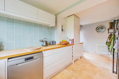 11 Rufford, Tamworth, B79 7UT