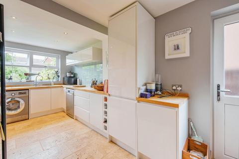 11 Rufford, Tamworth, B79 7UT