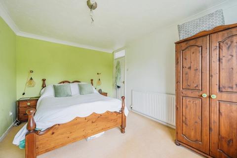 11 Rufford, Tamworth, B79 7UT
