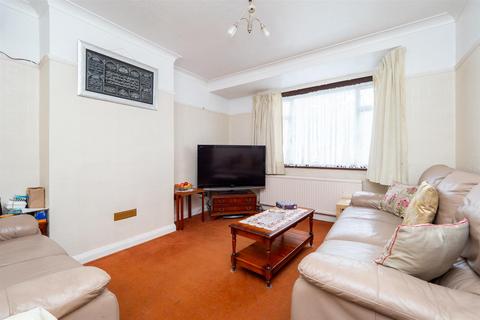 3 bedroom end of terrace house for sale, Sutton Common Road, Sutton