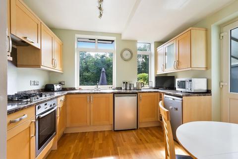 178 Stoneleigh Park Road, Epsom, KT19 0RG