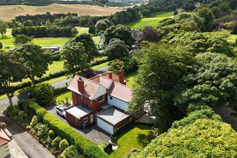 4 bedroom detached house for sale, Deepdale Avenue, Scarborough