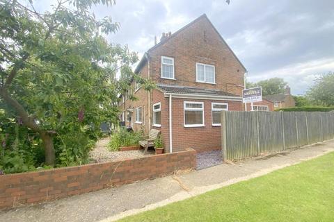 2 bedroom end of terrace house for sale, Marsh Way, North Cotes, Grimsby