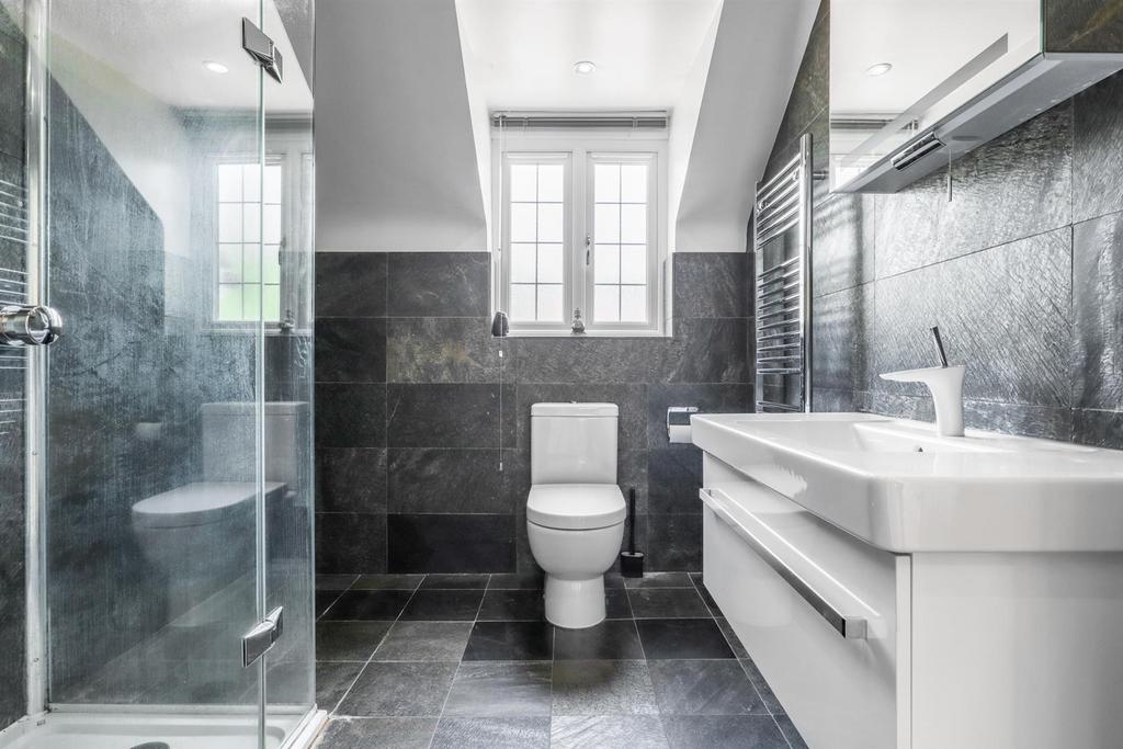 En Suite Shower Room