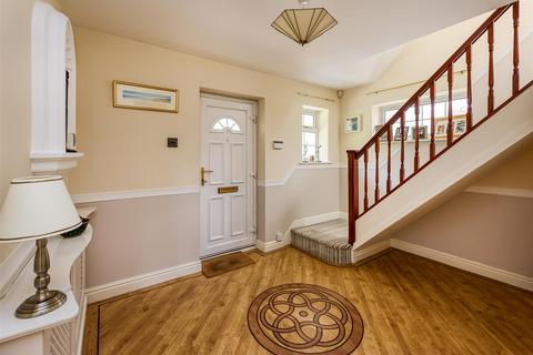 3 Greenhill Court, Wombourne, Wolverhampton, WV5 0JA